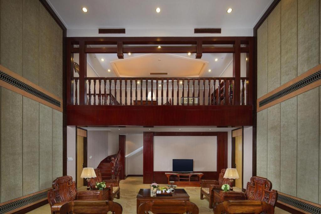 เฟยเชง บลอสซัม โอเต็ล Hotel Feicheng ภายนอก รูปภาพ